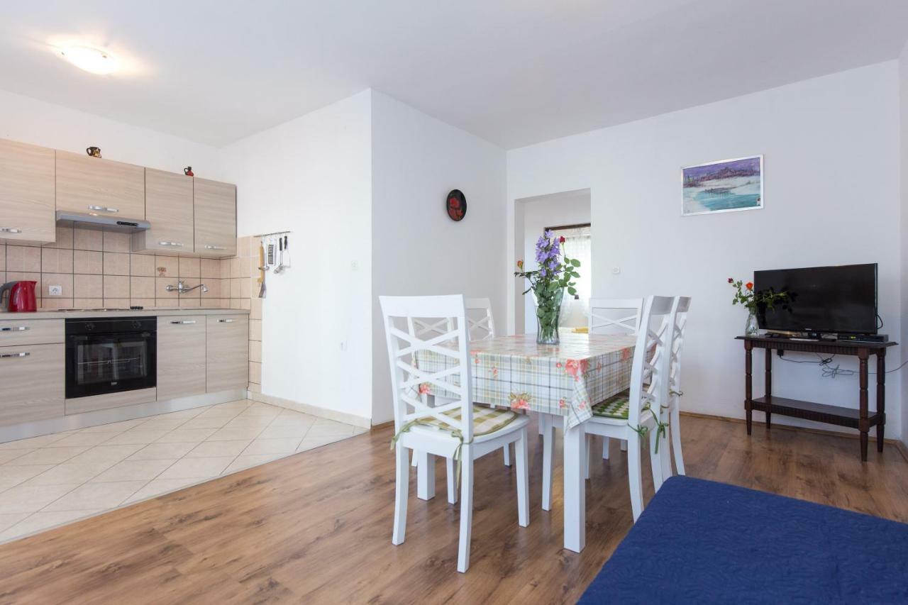 Apartments Karen Krk Town Dış mekan fotoğraf