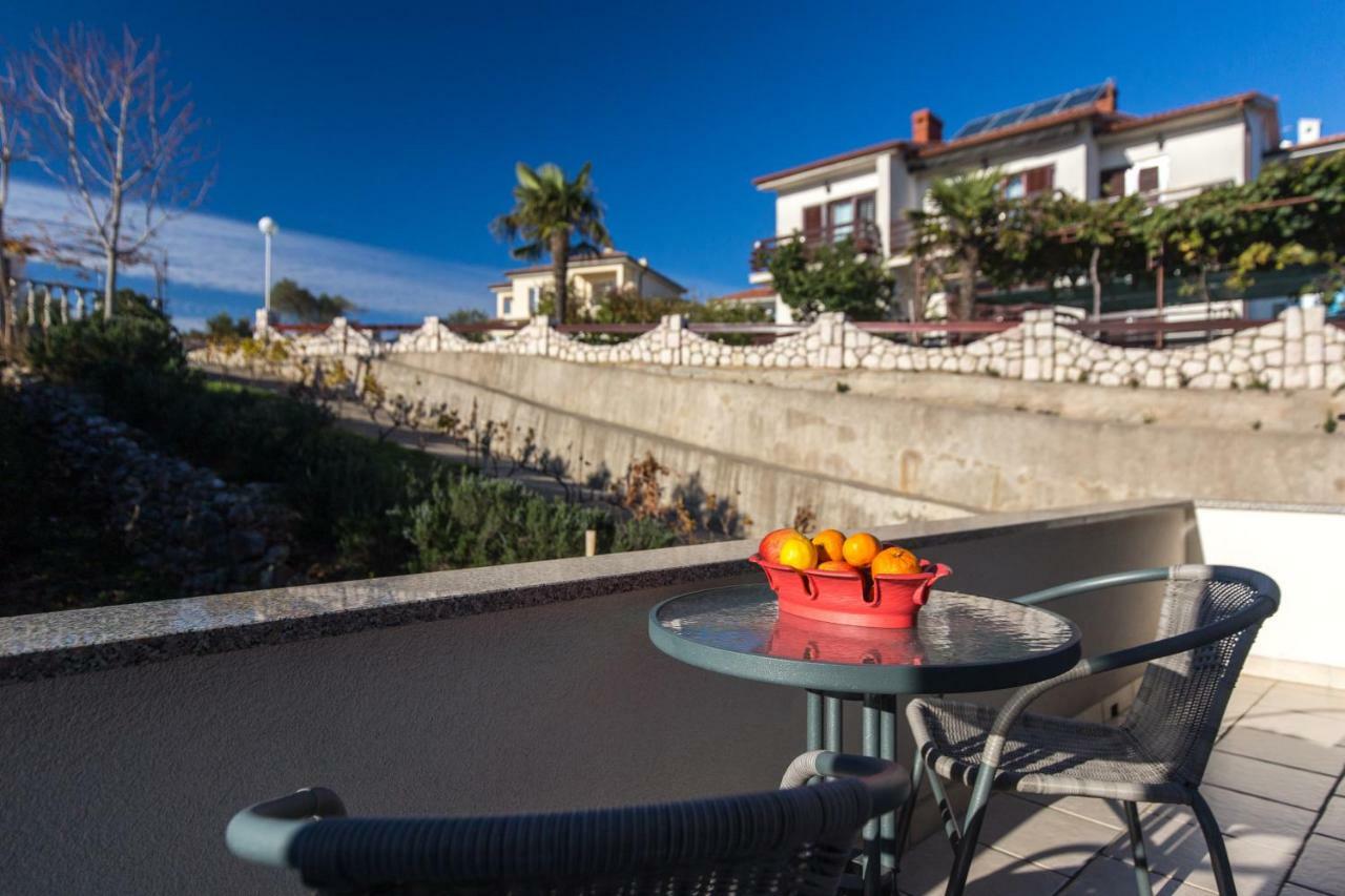 Apartments Karen Krk Town Dış mekan fotoğraf
